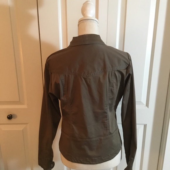 Nike Jacket - Picture 6 of 8